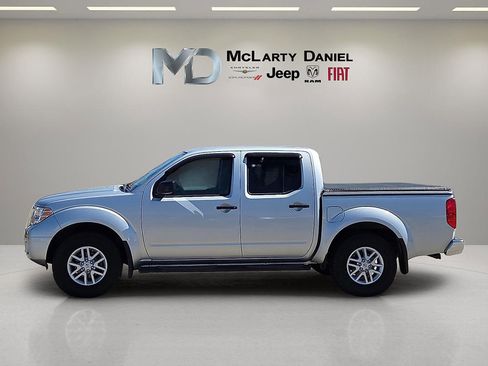 Used 2016 Nissan Frontier SV w/ SV Value Truck Package image 3