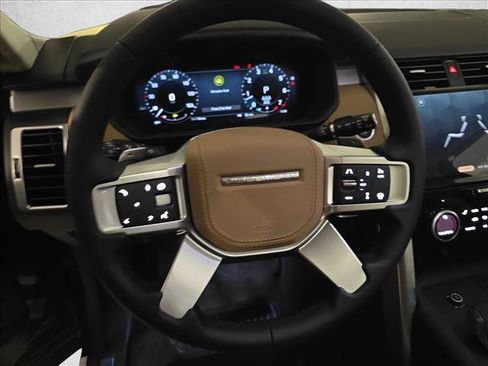 New 2026 Land Rover Discovery Limited Edition AWD/4WD image 19