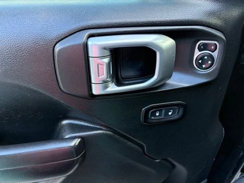 Used 2020 Jeep Gladiator Sport w/ Quick Order Package 24S image 13