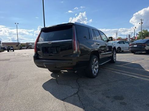 Used 2020 Cadillac Escalade Luxury AWD/4WD image 6