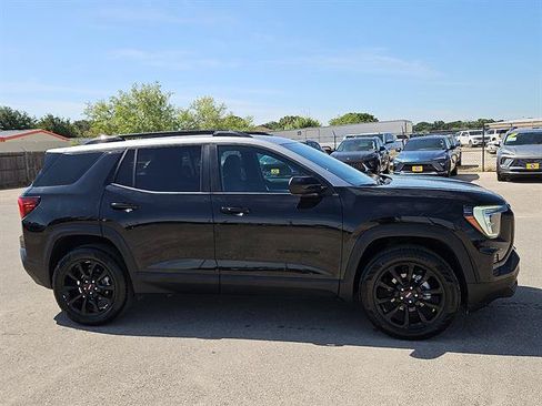 Used 2025 GMC Terrain Elevation w/ Black Edition AWD/4WD image 6
