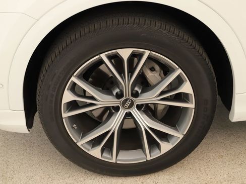 Certified 2023 Audi Q8 Premium Plus w/ Premium Plus Package image 37