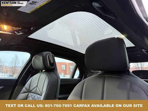 Used 2025 BMW 740i xDrive image 29