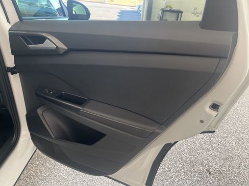 New 2026 Volkswagen Taos SE image 38