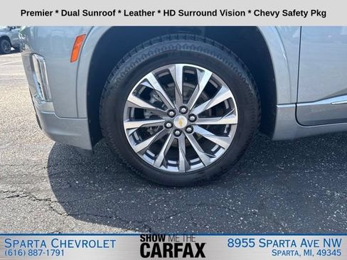 Used 2023 Chevrolet Traverse Premier AWD/4WD image 9