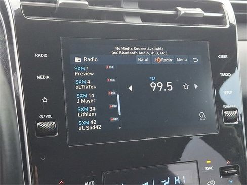 Used 2022 Hyundai Tucson SEL w/ Convenience Package image 17