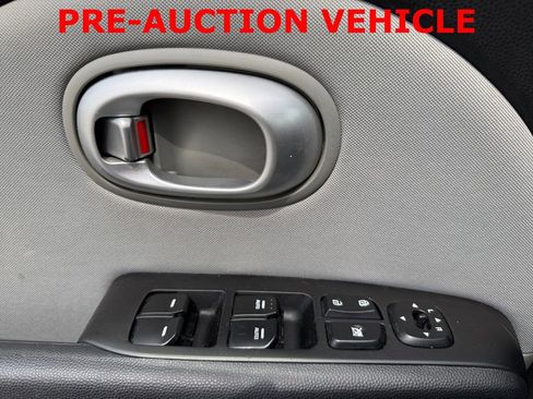 Used 2015 Kia Soul + image 26