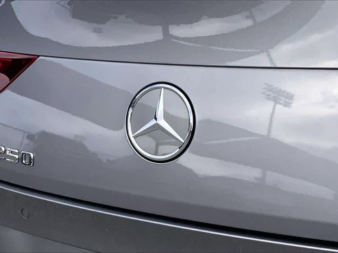 Used 2024 Mercedes-Benz CLA 250 image 27