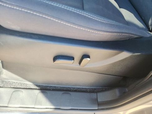 Certified 2024 Nissan Frontier SV w/ Technology Package image 14