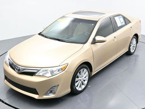 Used 2012 Toyota Camry XLE image 36