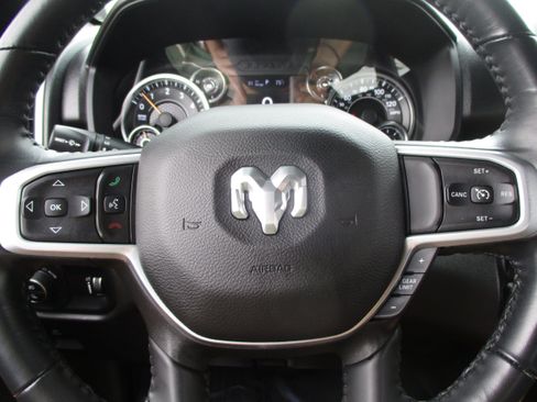 Used 2022 RAM 1500 Big Horn AWD/4WD image 19