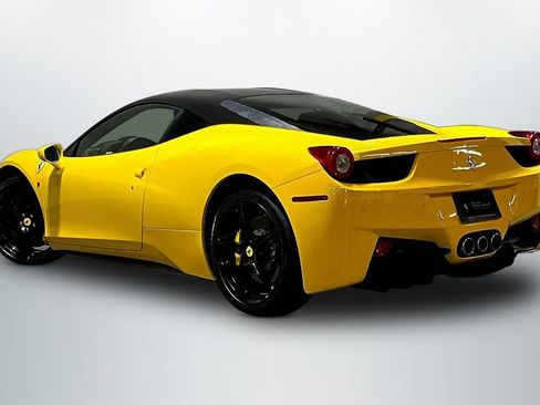 Used 2013 Ferrari 458 Italia Coupe RWD image 5