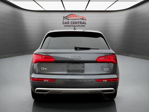 Used 2018 Audi Q5 Prestige w/ Prestige Package image 4