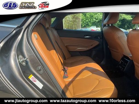 Used 2019 Toyota Avalon Limited w/ All Weather Liner Package FWD image 14