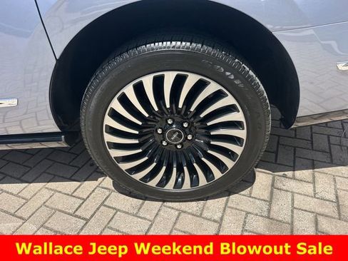 Used 2020 Lincoln Navigator L Black Label w/ Cargo Convenience Package AWD/4WD image 14