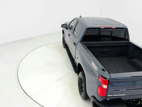 Used 2021 Chevrolet Silverado 1500 LT Trail Boss w/ Convenience Package II AWD/4WD image 16