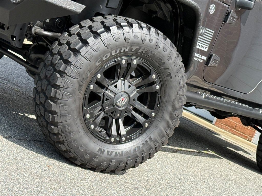 Used 2017 Jeep Wrangler Unlimited Sport w/ Quick Order Package 24S AWD/4WD image 5