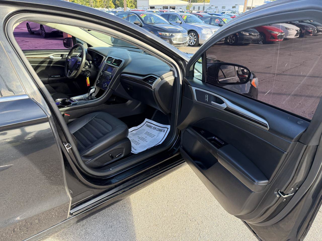 Used 2014 Ford Fusion SE w/ Equipment Group 202A FWD image 9