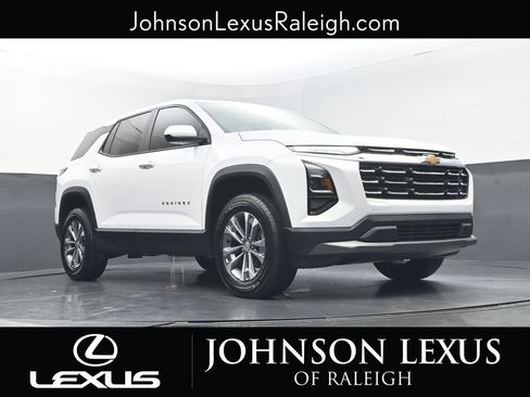 Used 2025 Chevrolet Equinox LT FWD image 14