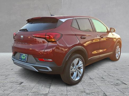 Certified 2024 Buick Encore GX Preferred FWD image 5