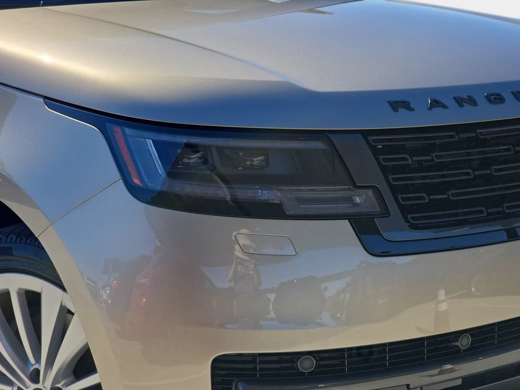 New 2026 Land Rover Range Rover Long Wheelbase SE AWD/4WD image 34