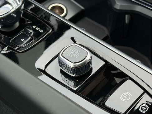 New 2026 Volvo XC60 B5 Plus w/ Protection Package Premier image 7