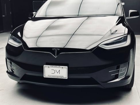 Used 2021 Tesla Model X Long Range AWD/4WD image 13