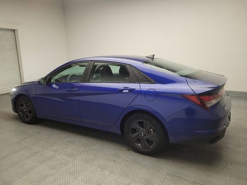 Used 2023 Hyundai Elantra SEL w/ Cargo Package FWD image 3