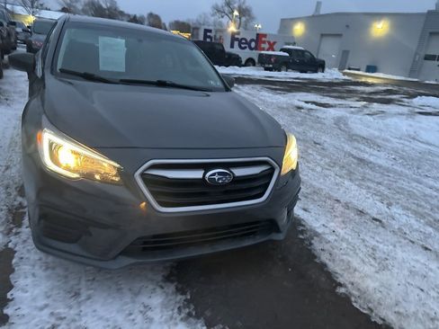 Used 2018 Subaru Legacy 2.5i image 2