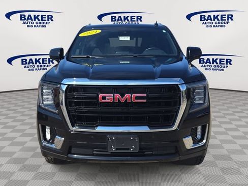Used 2024 GMC Yukon SLE AWD/4WD image 8