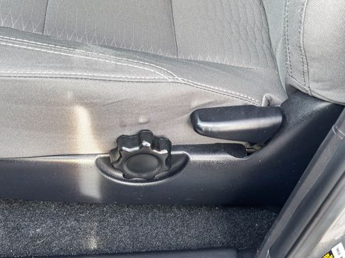 Used 2019 Toyota Tacoma SR5 image 18