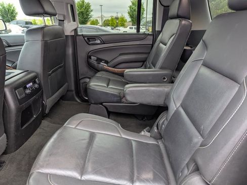 Used 2018 Chevrolet Suburban Premier RWD image 23