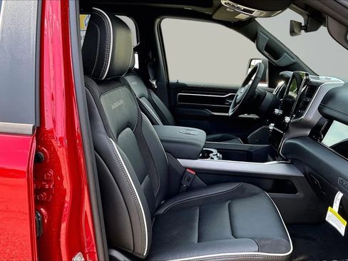 New 2026 RAM 1500 Laramie AWD/4WD image 10