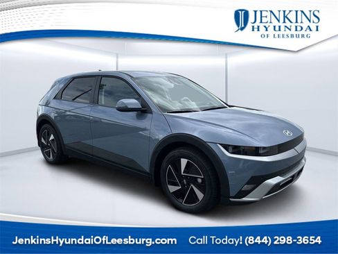 New 2025 Hyundai Ioniq 5 SE image 1