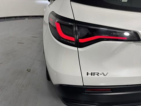 Used 2024 Honda HR-V LX image 29