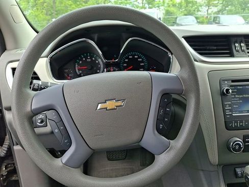 Used 2017 Chevrolet Traverse LS FWD image 30