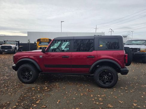 New 2025 Ford Bronco Big Bend w/ Black Diamond Package image 8