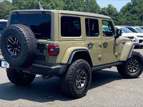 Certified 2025 Jeep Wrangler Unlimited Rubicon AWD/4WD image 12
