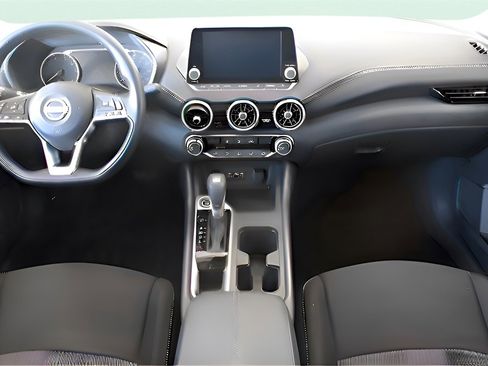 Used 2025 Nissan Sentra SV image 15