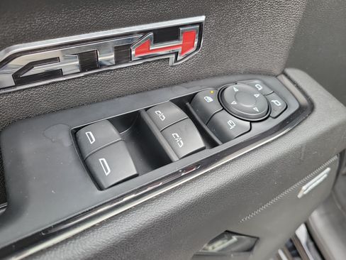 Used 2023 GMC Sierra 1500 AT4 w/ Technology Package AWD/4WD image 19