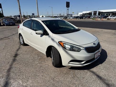 Used 2014 Kia Forte LX w/ Protection Package FWD image 4