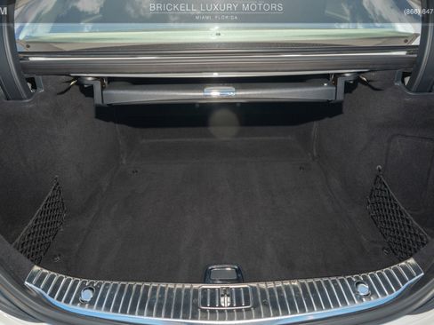 Used 2019 Mercedes-Benz S 560 Sedan image 16