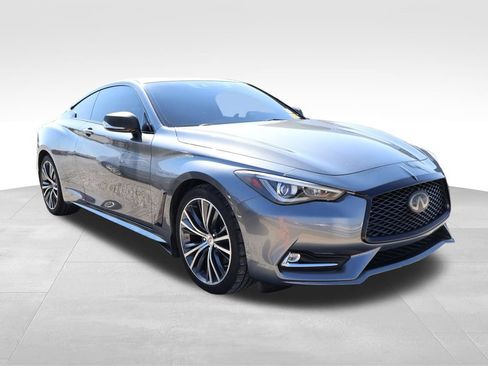Used 2019 INFINITI Q60 3.0t Luxe w/ Essential Package AWD/4WD image 11