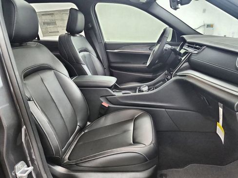 New 2025 Jeep Grand Cherokee Limited image 34