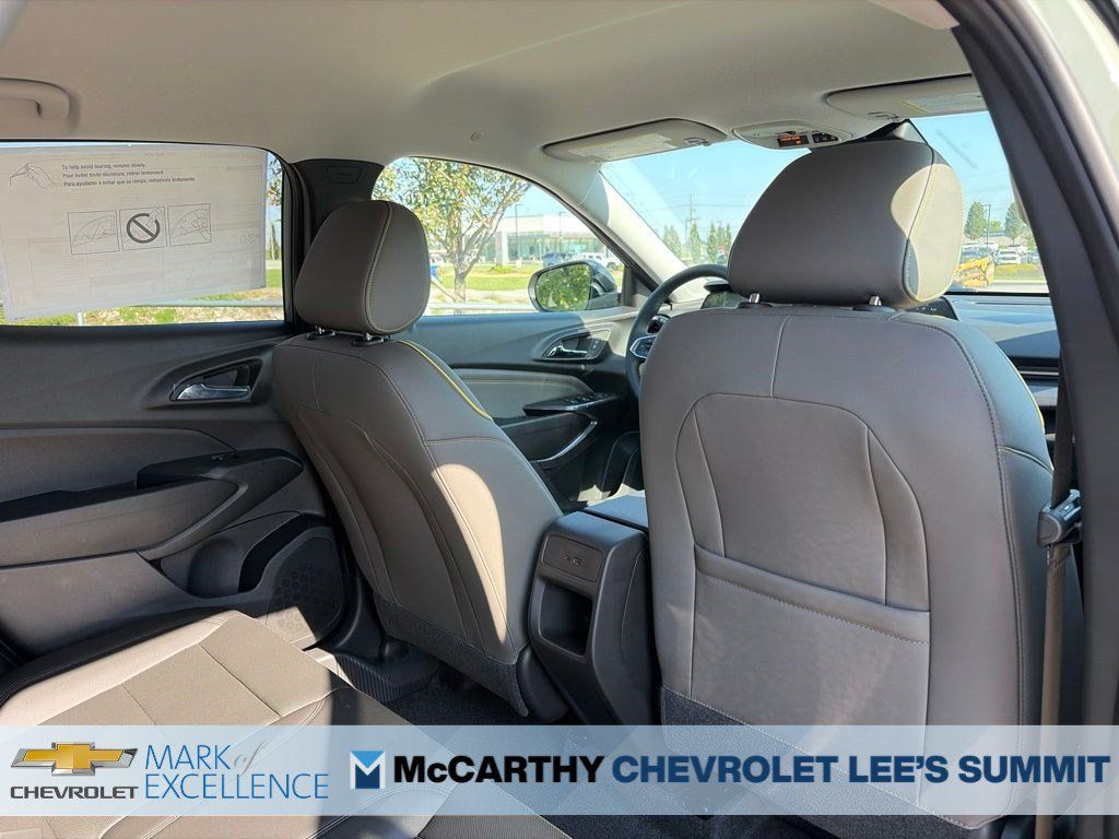 New 2026 Chevrolet Trax ACTIV w/ Driver Confidence Package FWD image 30