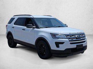 Used 2018 Ford Explorer FWD video 3