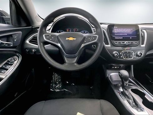 Used 2022 Chevrolet Malibu LT image 10