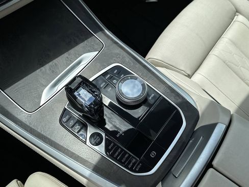 Used 2022 BMW X5 sDrive40i w/ Executive Package RWD image 19