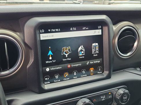 Used 2018 Jeep Wrangler Rubicon AWD/4WD image 20