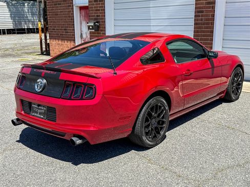 Used 2013 Ford Mustang Coupe RWD image 35